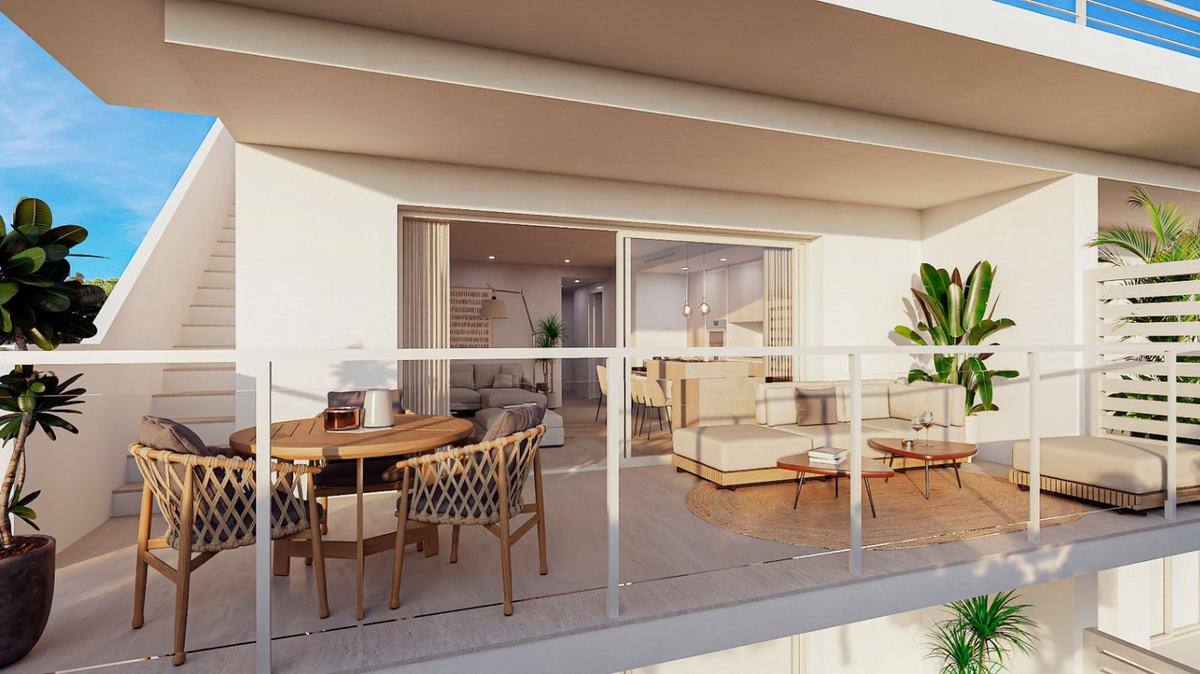 Three-bedroom penthouse with sea views — photo 4 of 7