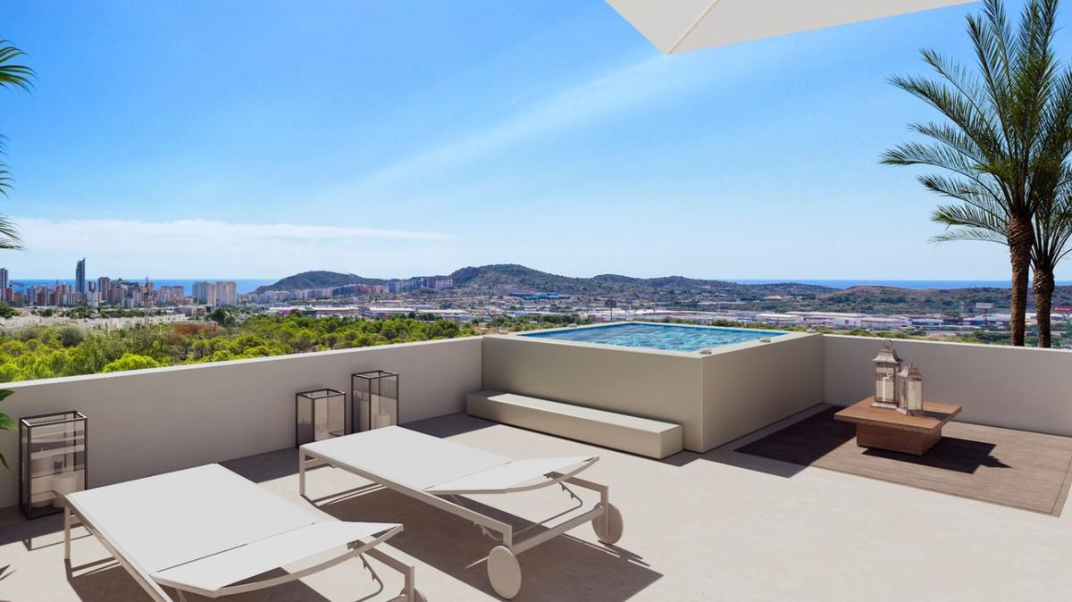 Two-bedroom apartment with covered terrace — photo 6 of 7
