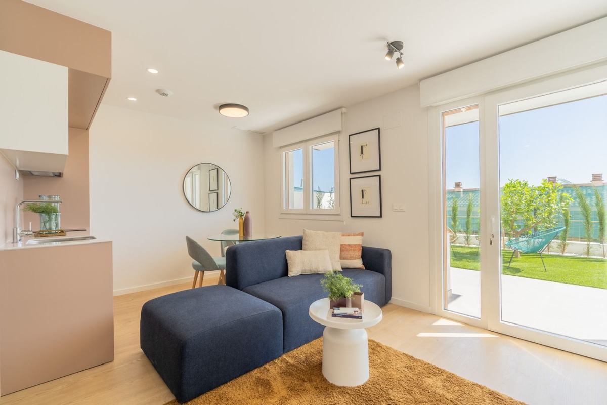 Four-bedroom townhouse — photo 4 of 7
