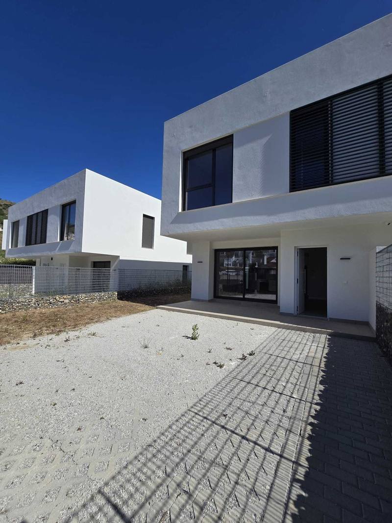 Semi-detached home with private garden, Mijas
